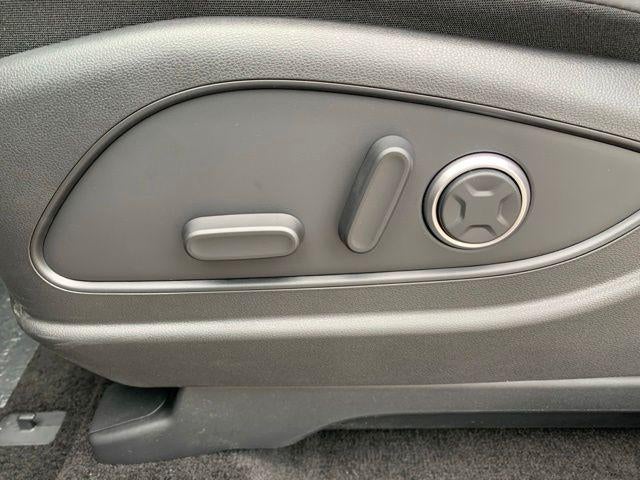 2026 Hyundai Palisade Hybrid SEL Premium 8P