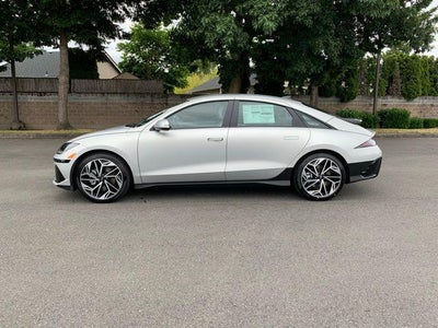 2025 Hyundai IONIQ 6 SEL