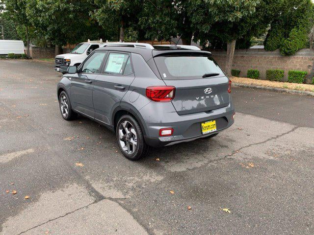 2026 Hyundai Venue SEL w/Two-Tone Roof