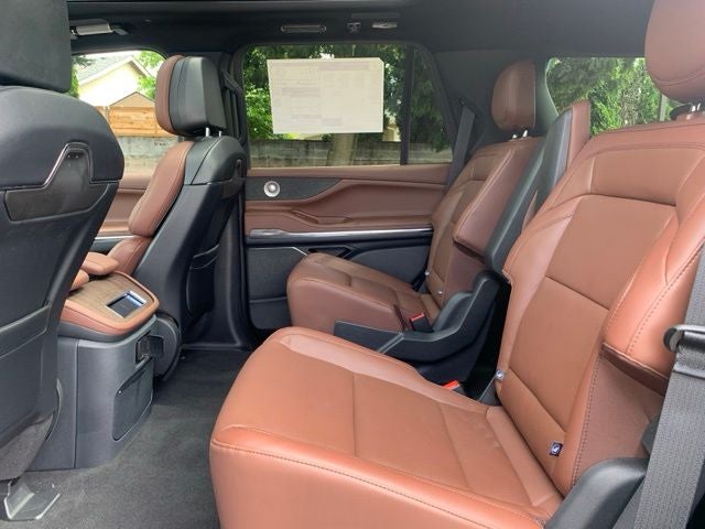 2027 Lincoln Navigator Reserve