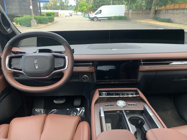 2027 Lincoln Navigator Reserve