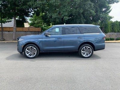 2027 Lincoln Navigator Reserve