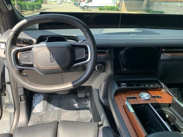 2027 Lincoln Navigator Black Label
