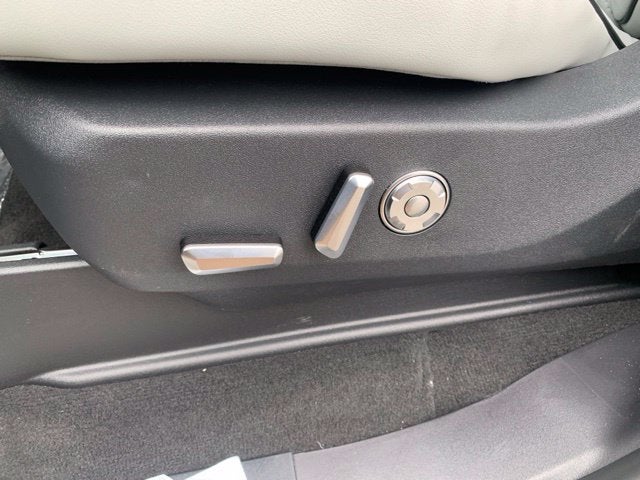2027 Lincoln Navigator Black Label