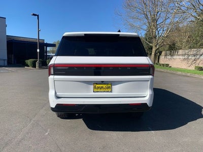 2026 Lincoln Navigator Premiere