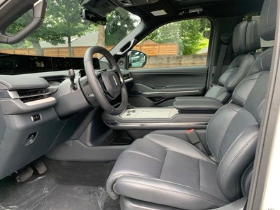 2027 Lincoln Navigator L Reserve