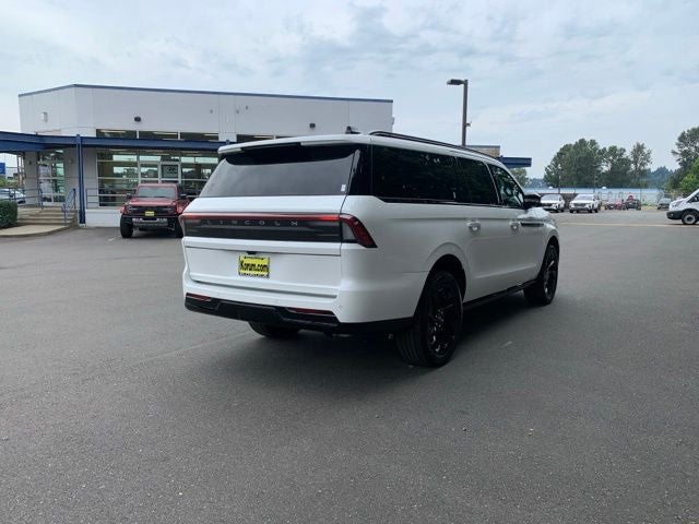 2027 Lincoln Navigator L Reserve