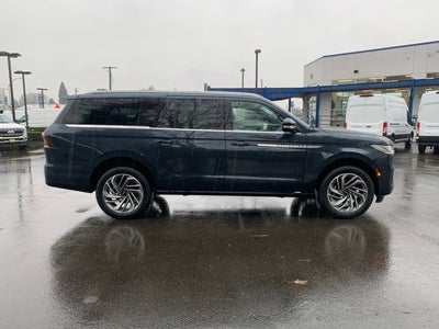 2026 Lincoln Navigator L Reserve
