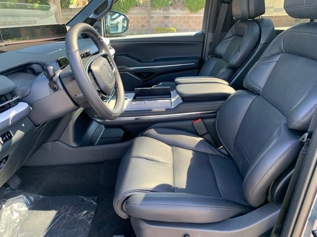 2027 Lincoln Navigator L Reserve