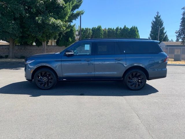 2027 Lincoln Navigator L Reserve