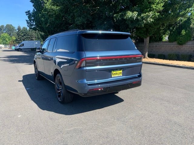 2027 Lincoln Navigator L Reserve