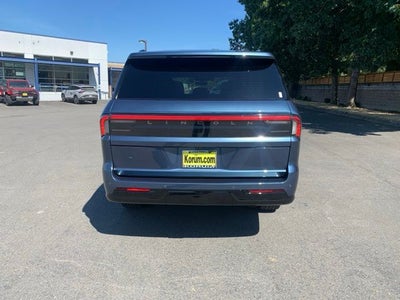2027 Lincoln Navigator L Reserve
