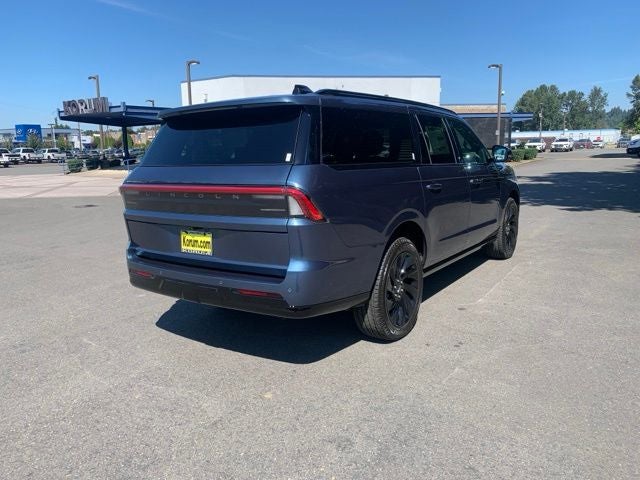 2027 Lincoln Navigator L Reserve