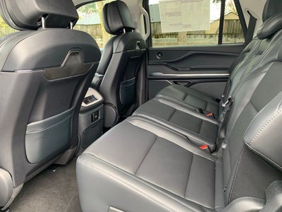2026 Lincoln Navigator L Premiere