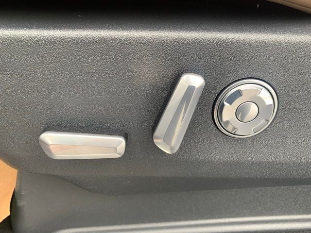 2025 Lincoln Navigator L Black Label