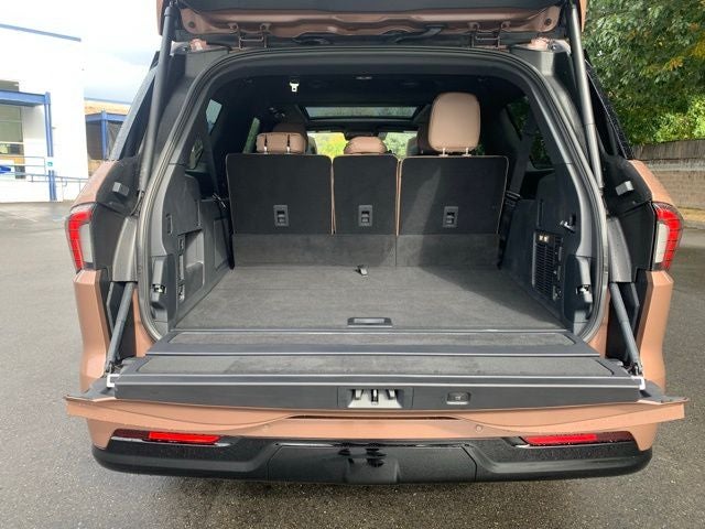 2025 Lincoln Navigator L Black Label