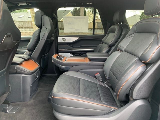 2026 Lincoln Navigator L Black Label