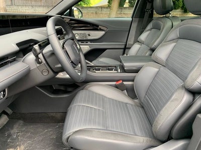 2025 Lincoln Nautilus Hybrid Reserve