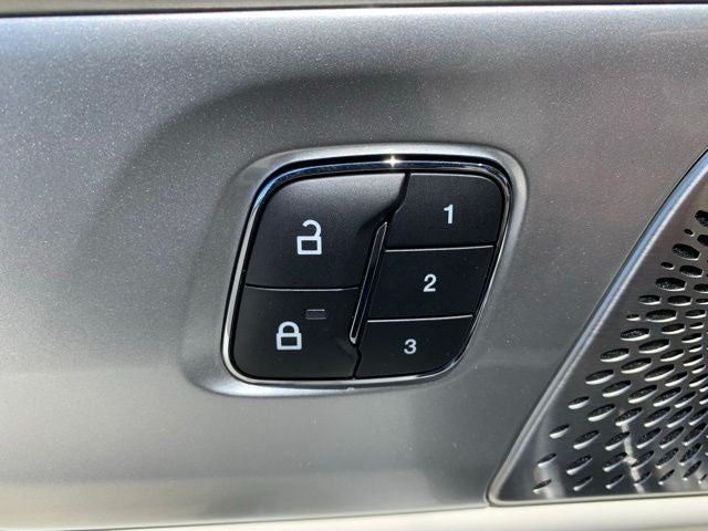 2025 Lincoln Nautilus Black Label