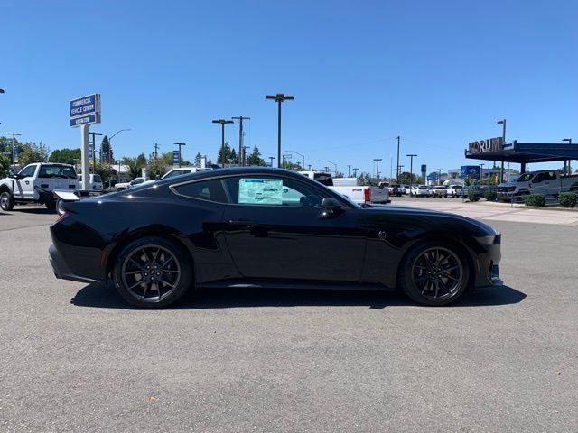 2025 Ford Mustang Dark Horse
