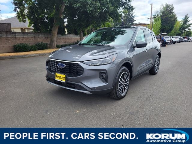 2025 Ford Escape Plug-In Hybrid Base