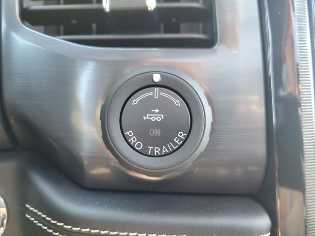 2025 Ford F-150 Lightning Platinum