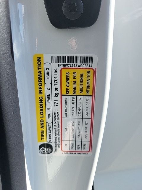 2025 Ford F-150 Lightning Platinum