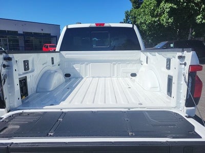 2025 Ford F-150 Lightning Platinum