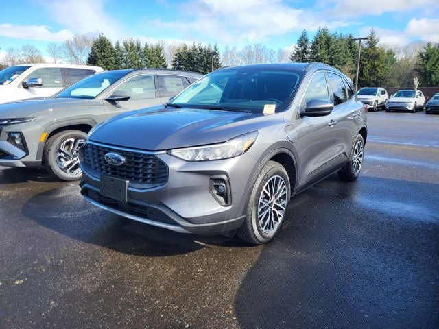 2024 Ford Escape Plug-In Hybrid Base