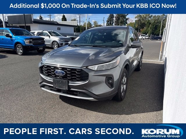 2025 Ford Escape ST-Line Select