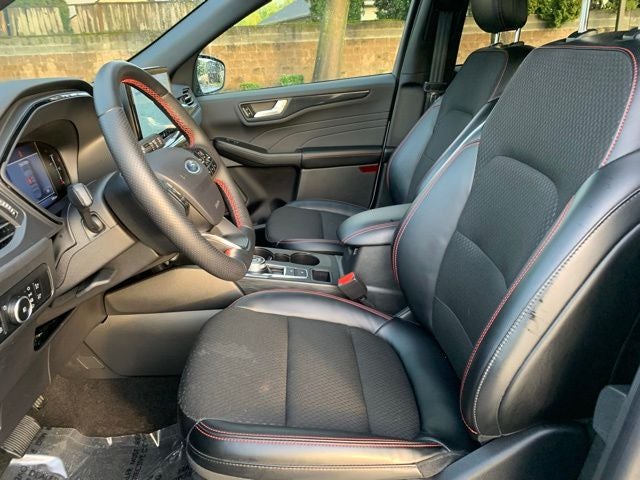 2025 Ford Escape Hybrid ST-Line Select