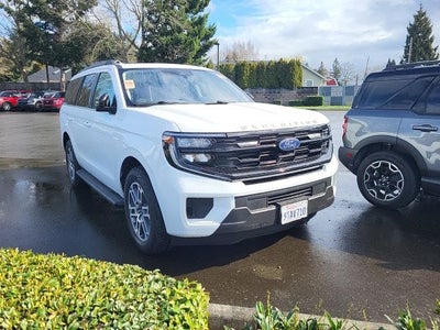 2025 Ford Expedition Active