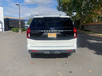 2025 Ford Expedition Active