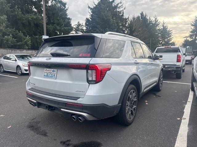 2025 Ford Explorer Platinum