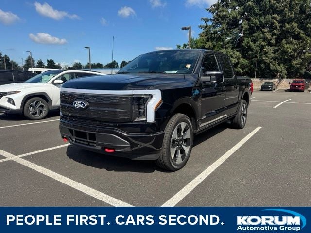 2025 Ford F-150 Lightning Platinum