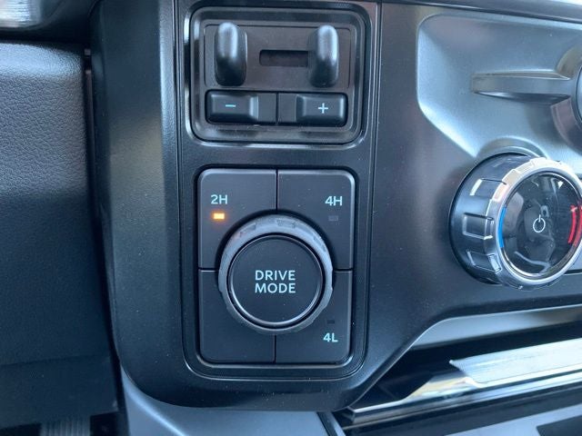 2025 Ford F-350SD Lariat DRW