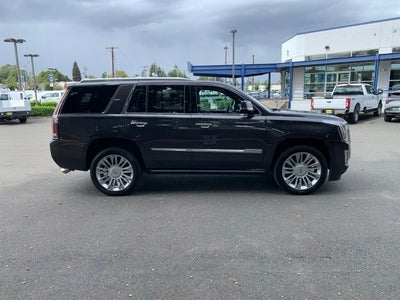 2018 Cadillac Escalade Platinum Edition