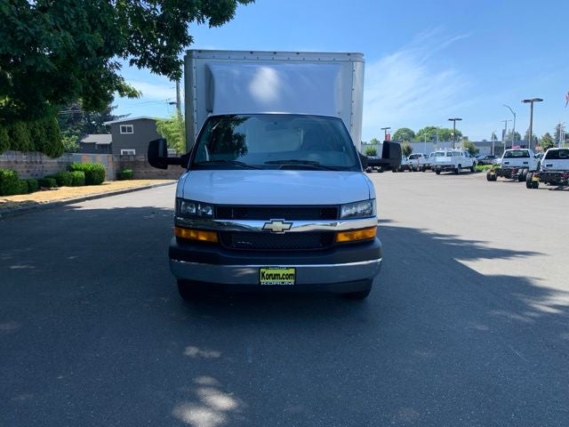 2024 Chevrolet Express 3500 Work Van Cutaway