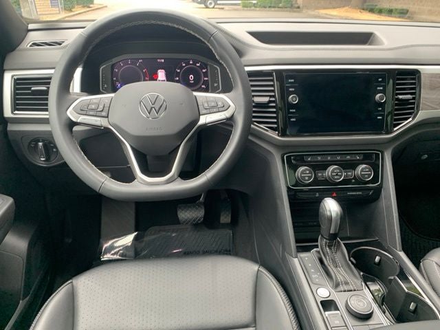 2022 Volkswagen Atlas Cross Sport 2.0T SE w/Technology