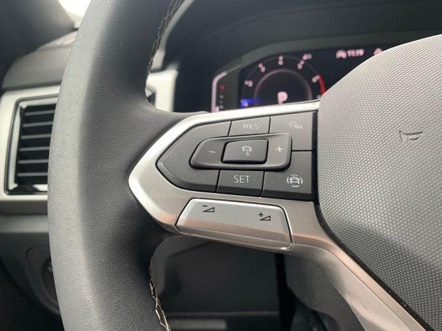 2022 Volkswagen Atlas Cross Sport 2.0T SE w/Technology