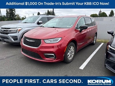 2024 Chrysler Pacifica Touring L