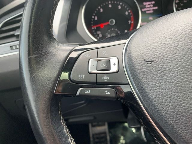 2020 Volkswagen Tiguan 2.0T SE R-Line Black 4Motion