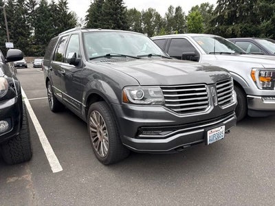 2015 Lincoln Navigator Base