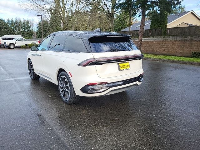 2024 Lincoln Nautilus Reserve