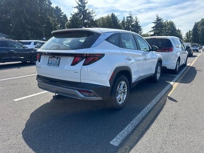 2025 Hyundai Tucson SE