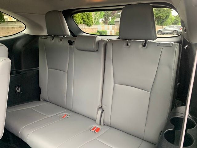 2021 Toyota Highlander Hybrid Platinum