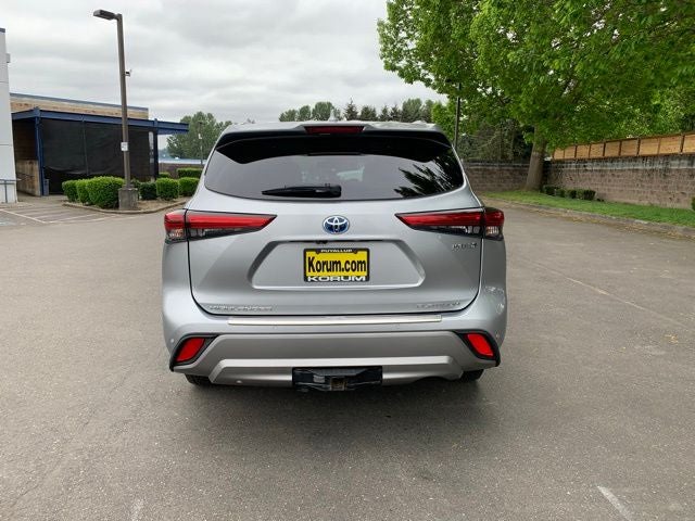 2021 Toyota Highlander Hybrid Platinum