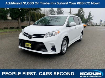 2019 Toyota Sienna LE 7 Passenger