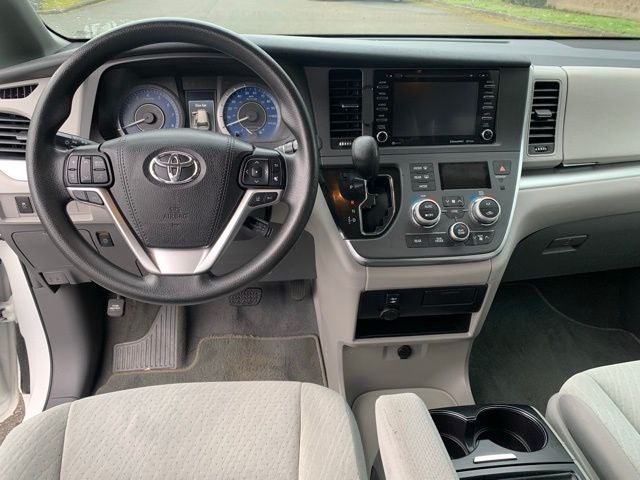 2019 Toyota Sienna LE 7 Passenger