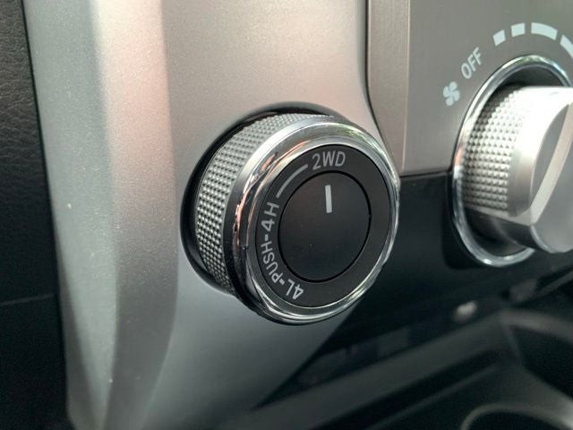 2017 Toyota Tundra SR5